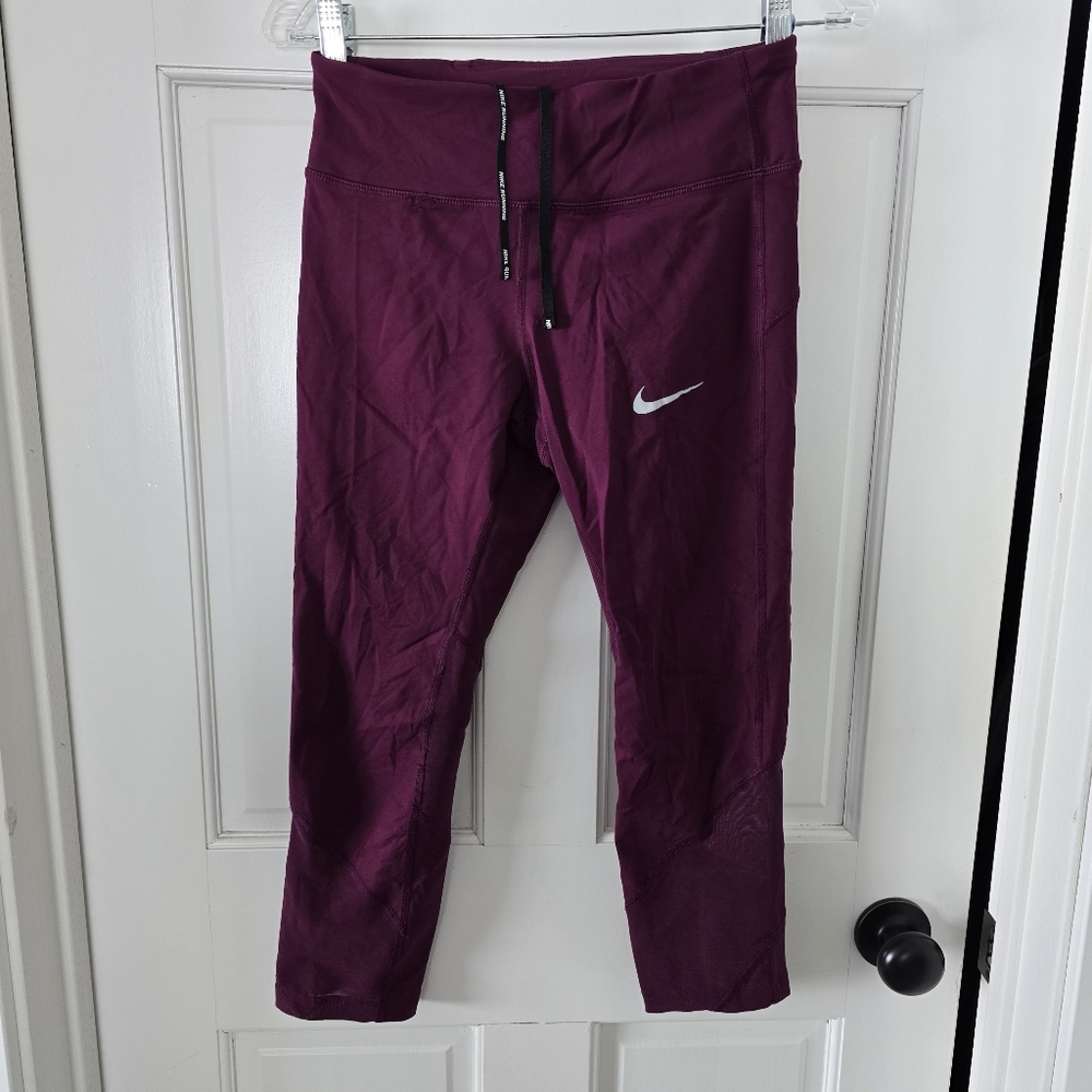 Nike Rasberry Leggings